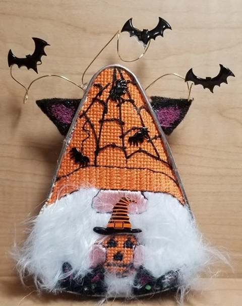 CANG3 Halloween Gnome 18 Mesh CANVAS COOKIE Cheryl Schaeffer And Annie Lee Designs