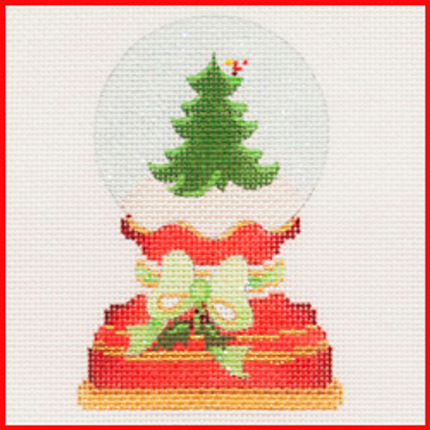 COSG-04 Christmas tree snowglobe 4" x 2 1/2" 18 Mesh Strictly Christmas