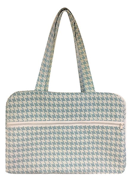 #95 601L Large Carry All In Rainforest/Cosmopolitan (Swatch), Model In #80 Spa Houndstooth Hug Me