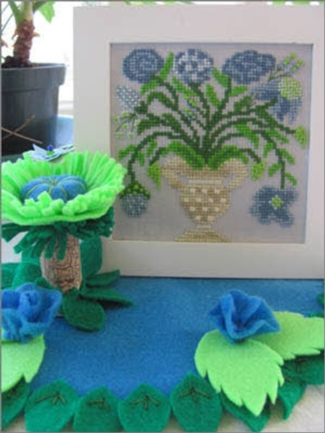 ZWBN34 A Little Blue for You By the Bay Needleart