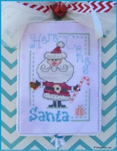 DBL193 Here Comes Santa Button not included Designs By Lisa
