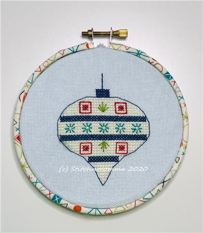 Magnificent Minis - Retro Christmas Ornament 33w x 42h Stitchnmomma