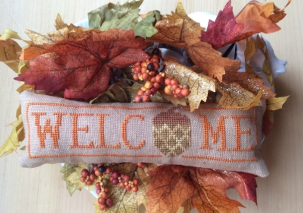 YT Wee Welcome - November Acorn 26h x 108w Needle Bling Designs NBD99