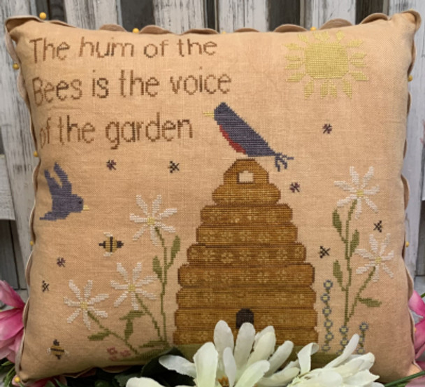 z Hum of the Bees 57h x 167w Needle Bling Designs NBD203