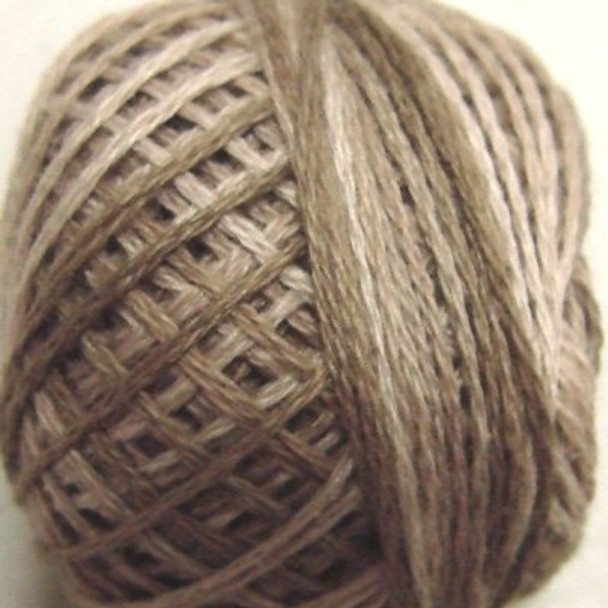 Aged White-Medium 8VAP3 Pearl Cotton Size 8 Ball Or Skein Valdani