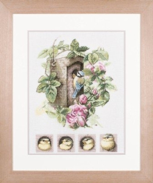 PN8031 Birdhouse with Roses by Marjolein Bastin Lanarte Kit