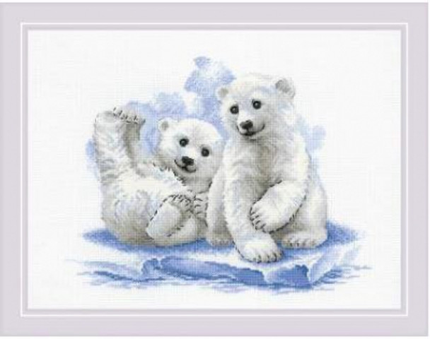 RL2043 Riolis Cross Stitch Kit Bear Cubs on Ice