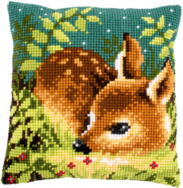 PNV157049 Deer In The Grass Cushion Vervaco
