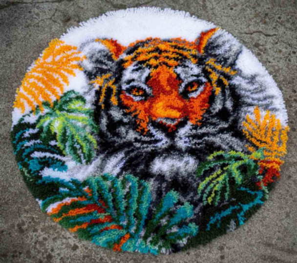 PNV187077 Tiger Jungle Leaves Latch Hook Rug Vervaco