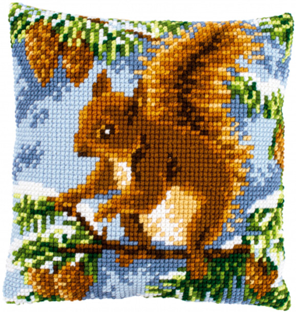 PNV197046 Squirrel in Pine Tree Cushion Vervaco