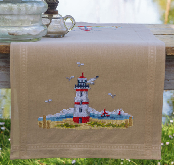 PNV194670 Lighthouses Table Runner Vervaco