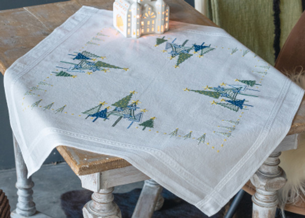 PNV197923 Modern Pine Tree Tablecloth - Embroidery Vervaco