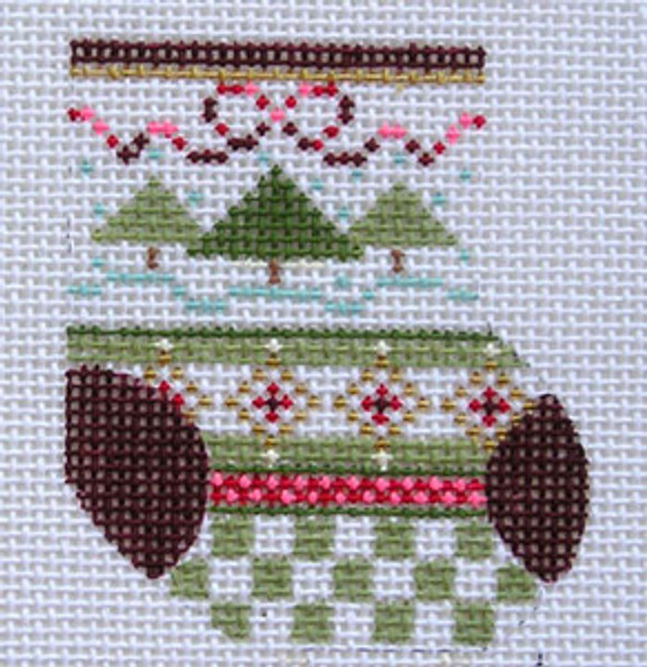 D-21A Christmas Wee Stocking 2 x 2 ½ 18 Mesh Designs By Dee