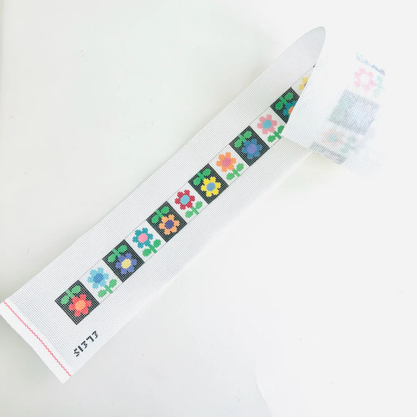 Colorful Daisies Belt/Strap 42 1/2" X 1 3/4" 13 Mesh STITCH-ITs SI373