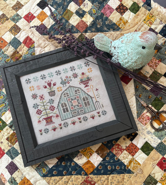 SUMMER QUILT BARN by Pansy Patch Quilts & Stitchery 25-2495