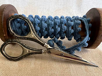 D-231 Memphis Blues Pom Pom (1yd) by Dames Of The Needle