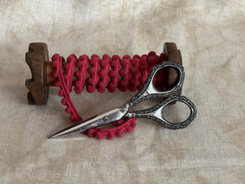 D-194 Hot Santa Pom Pom (1yd) by Dames Of The Needle