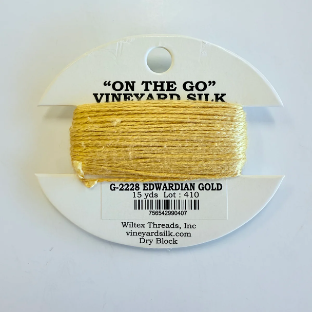 G-2228 Edwardian Gold Vineyard Silk Classic On The Go 15 Yard Card