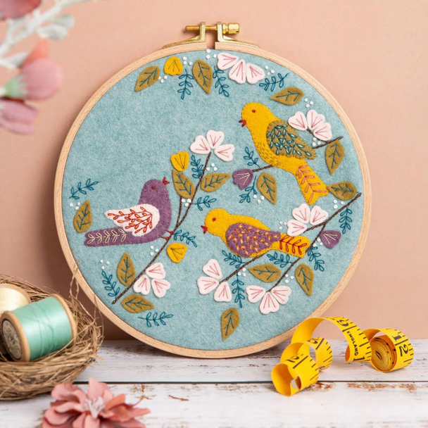 Dawn Chorus Appliqué Felt Hoop Kit Corinne Lapierre