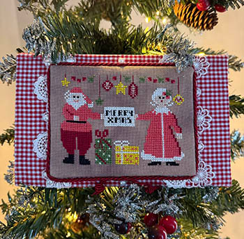 Mr And Mrs Claus by Romy's Creations 26-1003