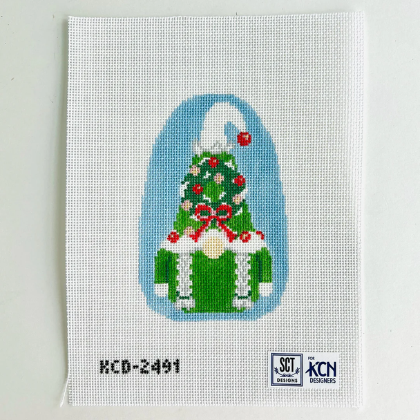 Mrs. Wreath Gnome 4 1/4" X 6 1/2" 13 Mesh SCT Designs (KCN) KCD2491