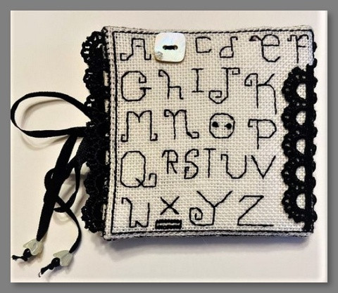 Fern Ridge Collections Buttons and Black Lace Needle Book
