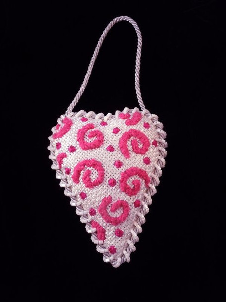 F3615  Swirls & Dots Heart Fiori Designs Shown Finished