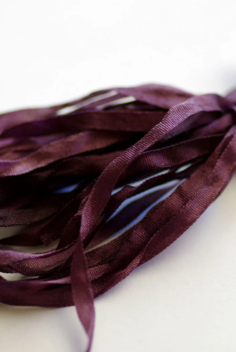 SR7 194 7mm Aged Plum Silken Ribbon Thread Gatherer - The NeedleArt Closet