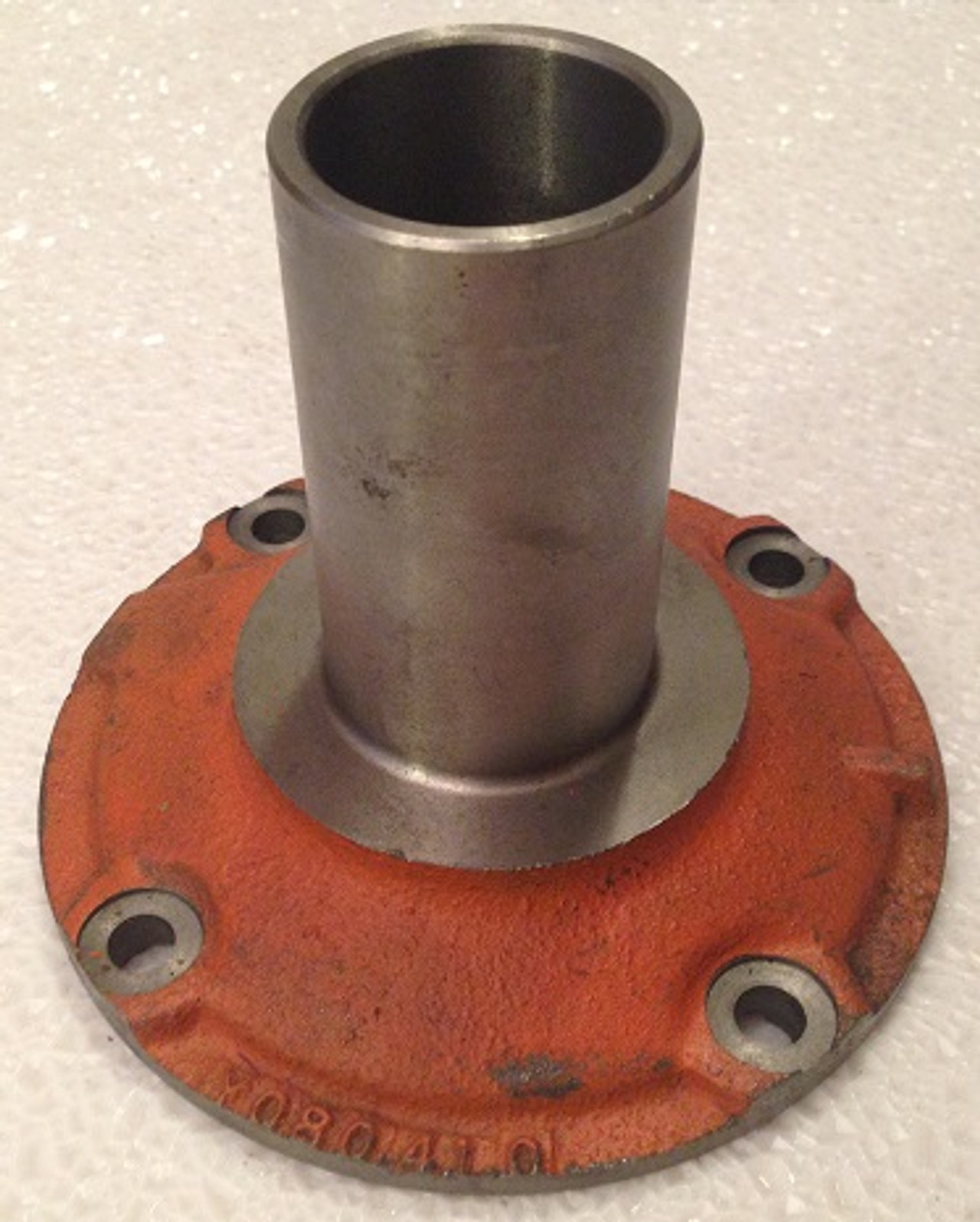 CLARK 280 282 285 TRANSMISSION BEARING RETAINER WITH SEAL FITS FORD