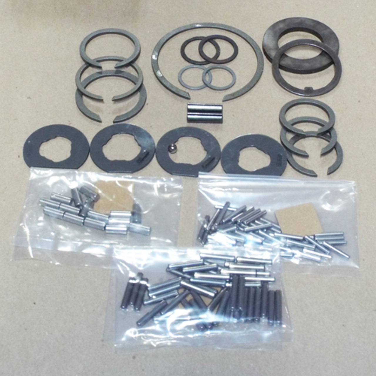 TOPLOADER RUG HEH TRANSMISSION SMALL PARTS KIT FITS '64'74 FORD 4
