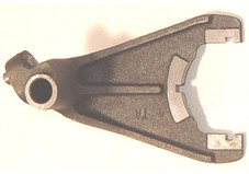 NP241DHD DODGE & NP271 NP273 FORD TRANSFER CASE RANGE FORK CAST #17524 NEW VENTURE GEAR 17543
FORD F81Z-7289DA MOPAR 4746134 , NP241DHD TRANSFER CASE PARTS , NP241DHD REBUILD , NP241DHD FORK , NP271 TRANSFER CASE PARTS , NP273 TRANSFER CASE PARTS , PIEZAS DE CAJA DE TRANSFERENCIA ,