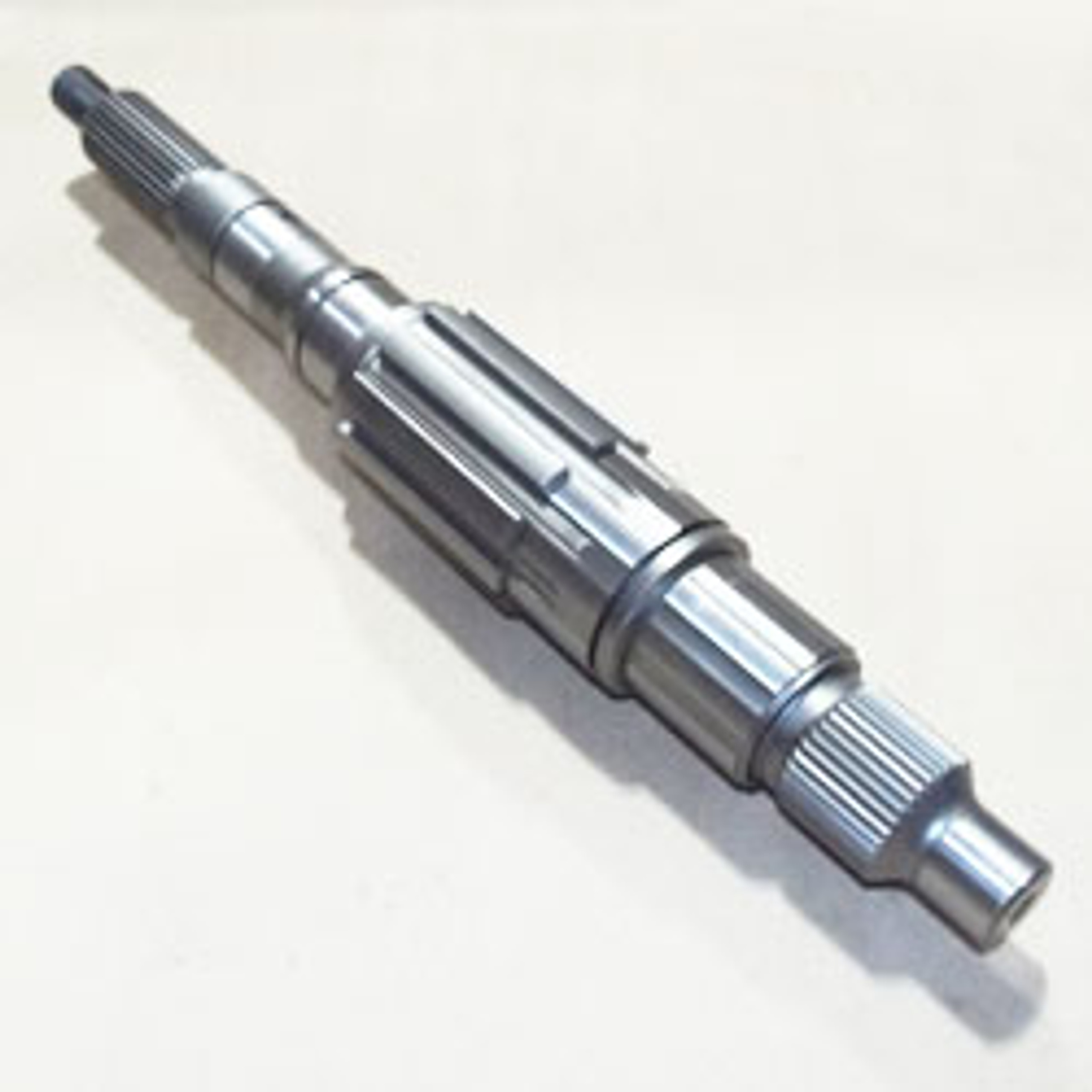 NP435 FORD 4x2 2WD TRANSMISSION MAIN SHAFT 28 SPLINES, 16.75" LONG