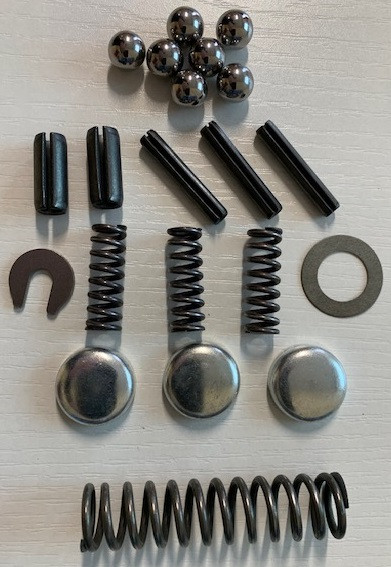 【ク様】専用 SM465 TRANSMISSION TOP COVER SMALL PARTS KIT FITS '68-'91 CHEVY