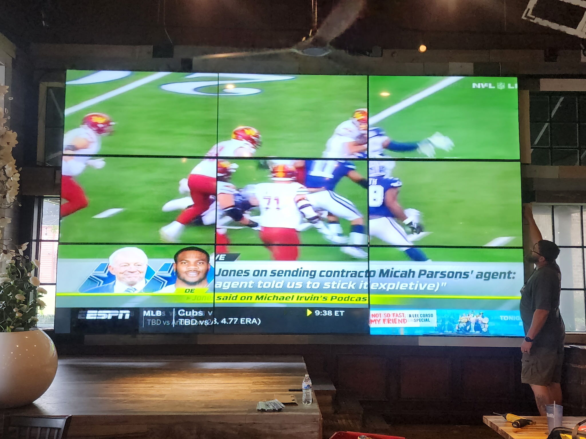 Sports Bar Pictures