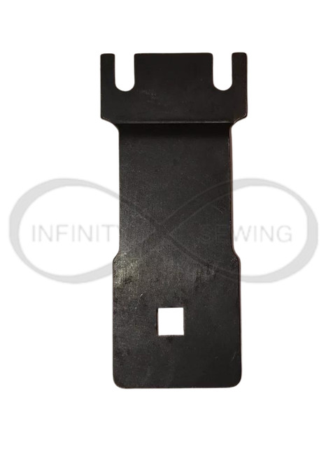 99-313-22 Stay Button Plate, meticulously designed to accommodate 22 ligne buttons. Crafted with precision, this plate ensures seamless and secure attachment, enhancing the quality of your garments.