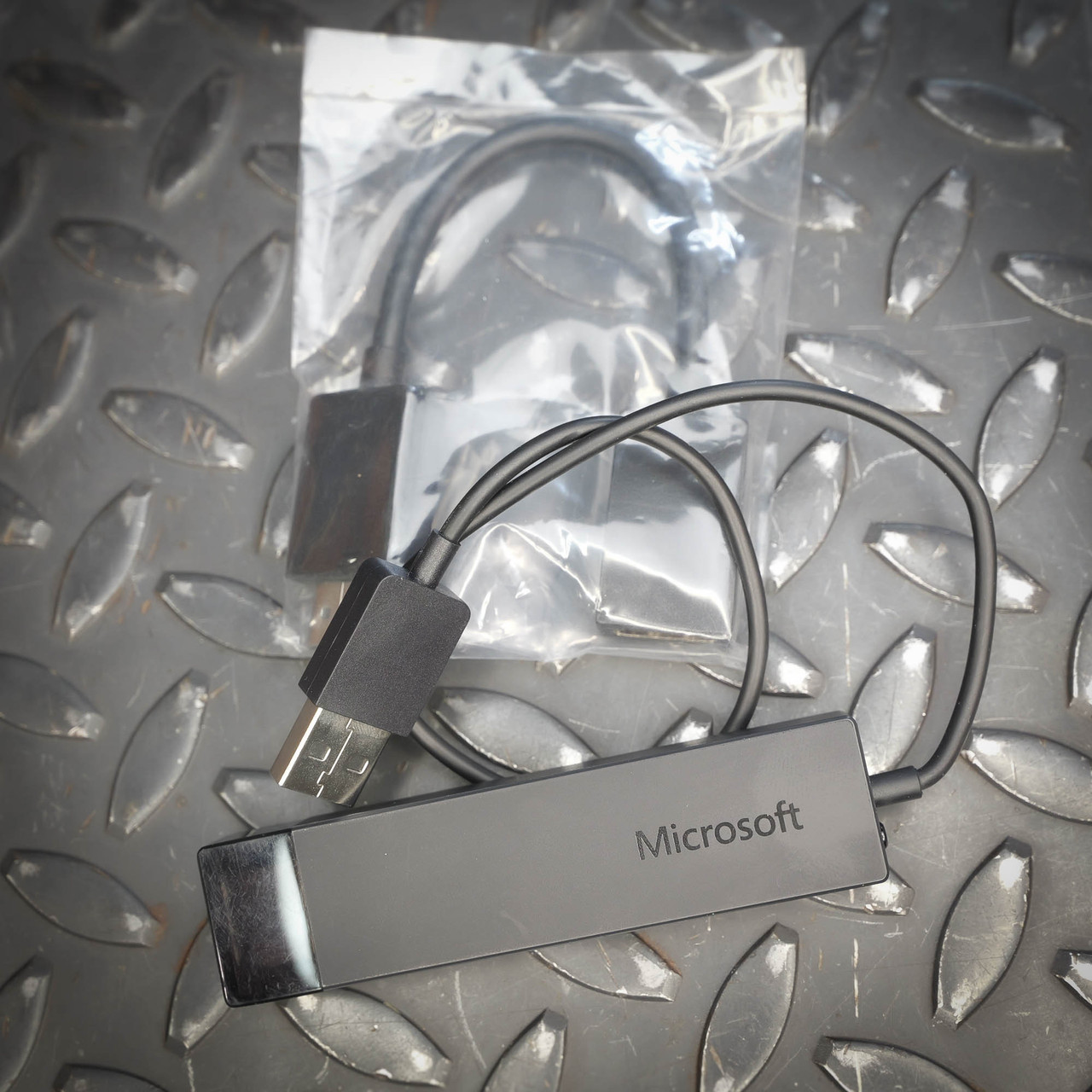 Microsoft 1628 Wireless Display Adapter First Generation