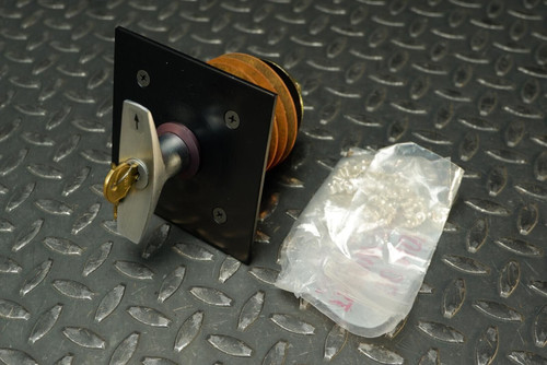 Electro Switch Series 25 Locking Rotary Selector Switch 62504LA - Unused