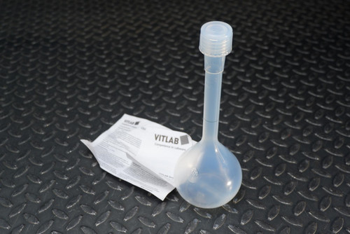 Vitlab 107497 PFA Chemical Resistant Volumetric Flask 250 mL with Cap -Unused Vitlab 107497