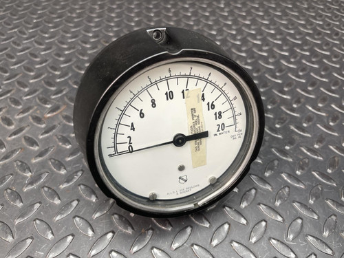 Ashcroft 4.5" Gauge, Pressure, 0 to 20 In. Water, 316 Bellows / Socket