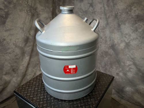 Union Carbide LR31 Liquid Nitrogen Dewar Cryogenic Tank for Germanium Detector Union Carbide LR31