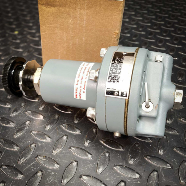 Unused Moore Products Nullmatic Pressure Regulator 44-20, NOS
