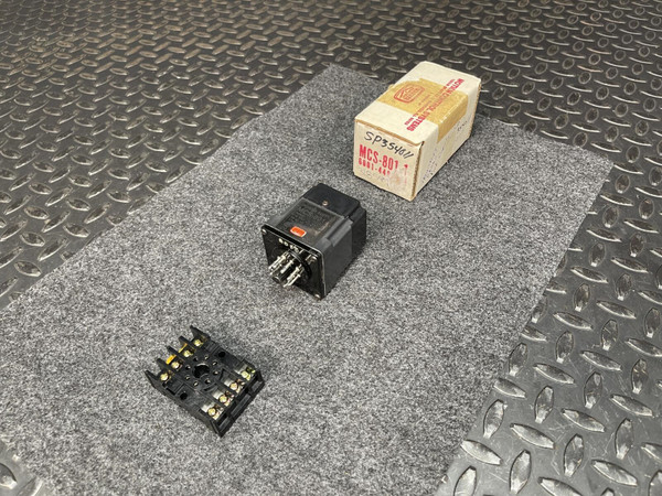 Warner Electric MCS-801-1 Power Supply 115VAC 90VDC w/ Socket Warner Electric MCS-801-1