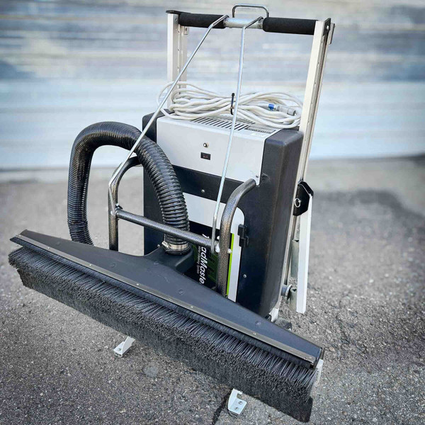 Treadmaster Escalator Cleaner - CleanMaster Escalator Tread Cleaner