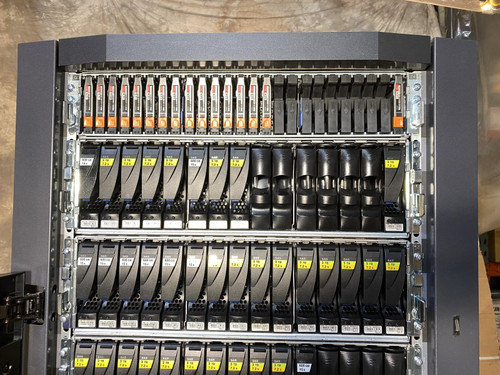 Dell / EMC VNX5600 NAS Rack w/ Drive Shelves & Caddies