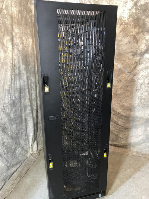 Dell / EMC VNX5600 NAS Rack w/ Drive Shelves & Caddies