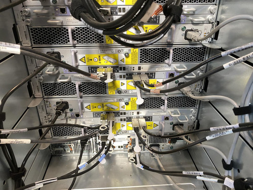 Dell / EMC VNX5600 NAS Rack w/ Drive Shelves & Caddies