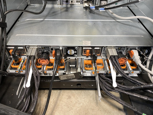 Dell / EMC VNX5600 NAS Rack w/ Drive Shelves & Caddies