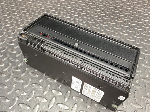 GE Fanuc IC660TBA106K I/O Module IC660EBA106M GE Fanuc IC660EBA106M