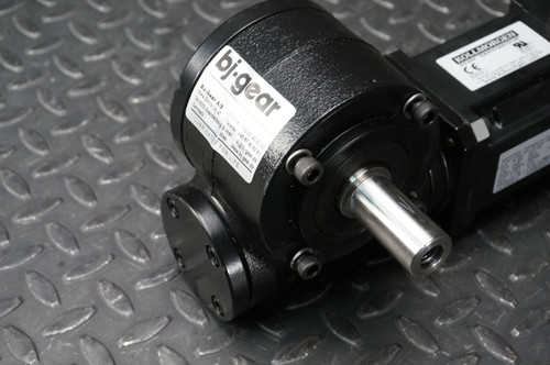 Kollmorgen Servomotor AKM31H-ACSN2-02 With BJ Gear 90º Worm Drive