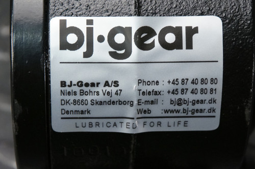 Kollmorgen Servomotor AKM31H-ACSN2-02 With BJ Gear 90º Worm Drive